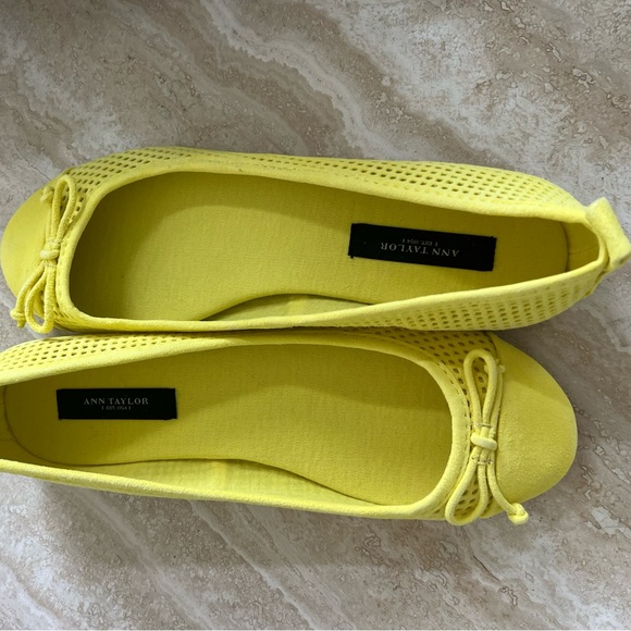 Ann Taylor Yellow Suede Ballet Flat with Bow
Size: 6.5 . New in box, never open - Picture 16 of 17